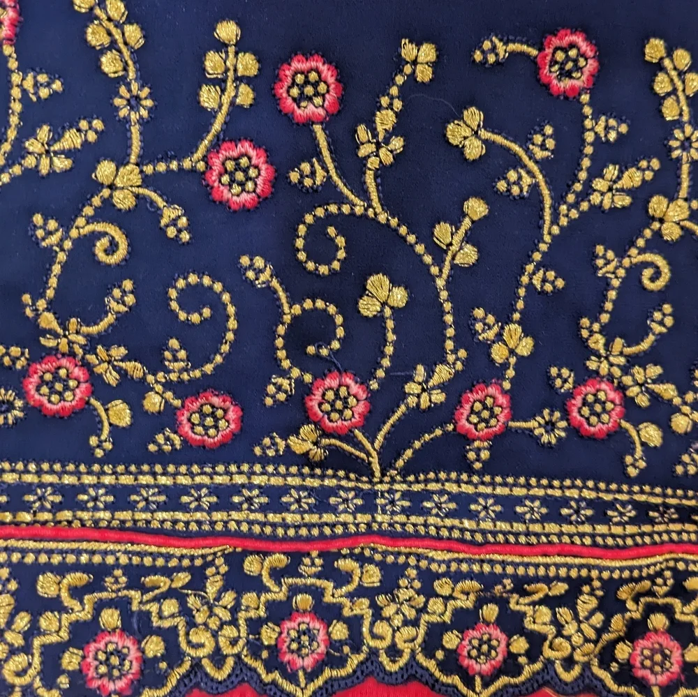 3-Piece Salwar Kameez Set Navy & Magenta Embroidered - Picture 3 of 13